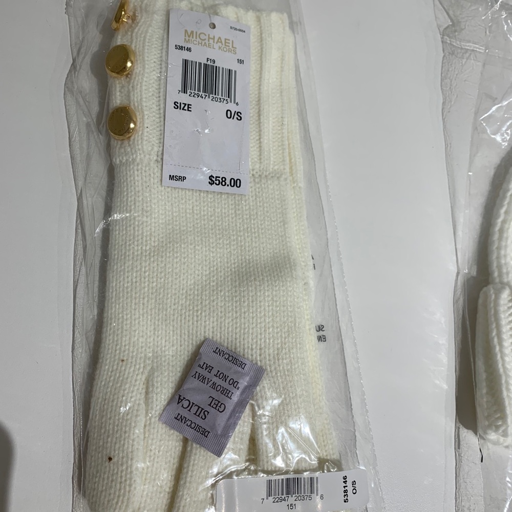 Michael Kors gloves